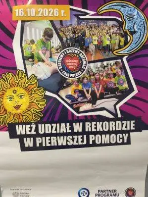 Uczniowie szkoły włączyli się w bicie rekordu w resuscytacji krążeniowo-oddechowej